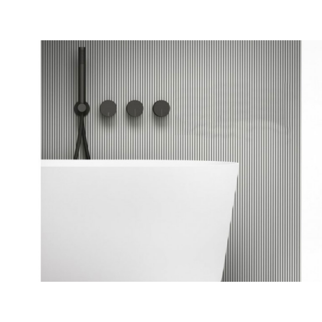 Falper Acquifero #A64 带喷嘴和手持花洒的壁挂式浴缸龙头 | Edilceram Design
